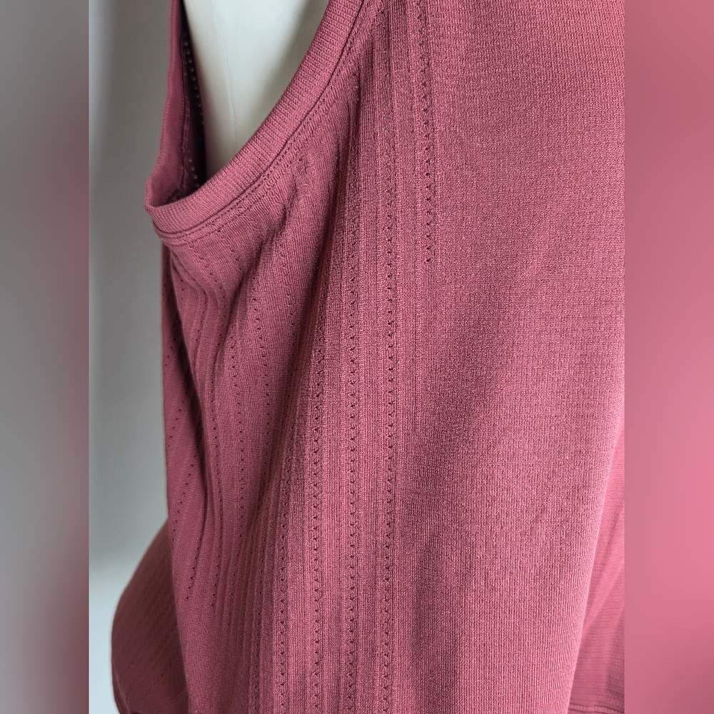 Lululemon Atletica ptp:20" (M/L) Sleeveless Burgundy Training Muscle Tee - Picture 5 of 9